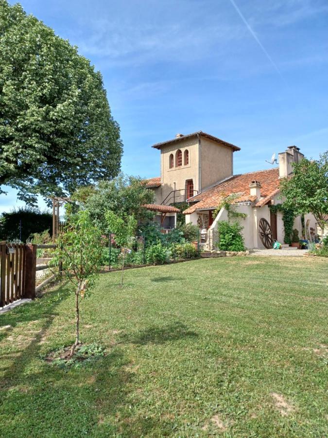 Saint-Germain-de-Confolens La Grange Terrou旅馆 外观 照片