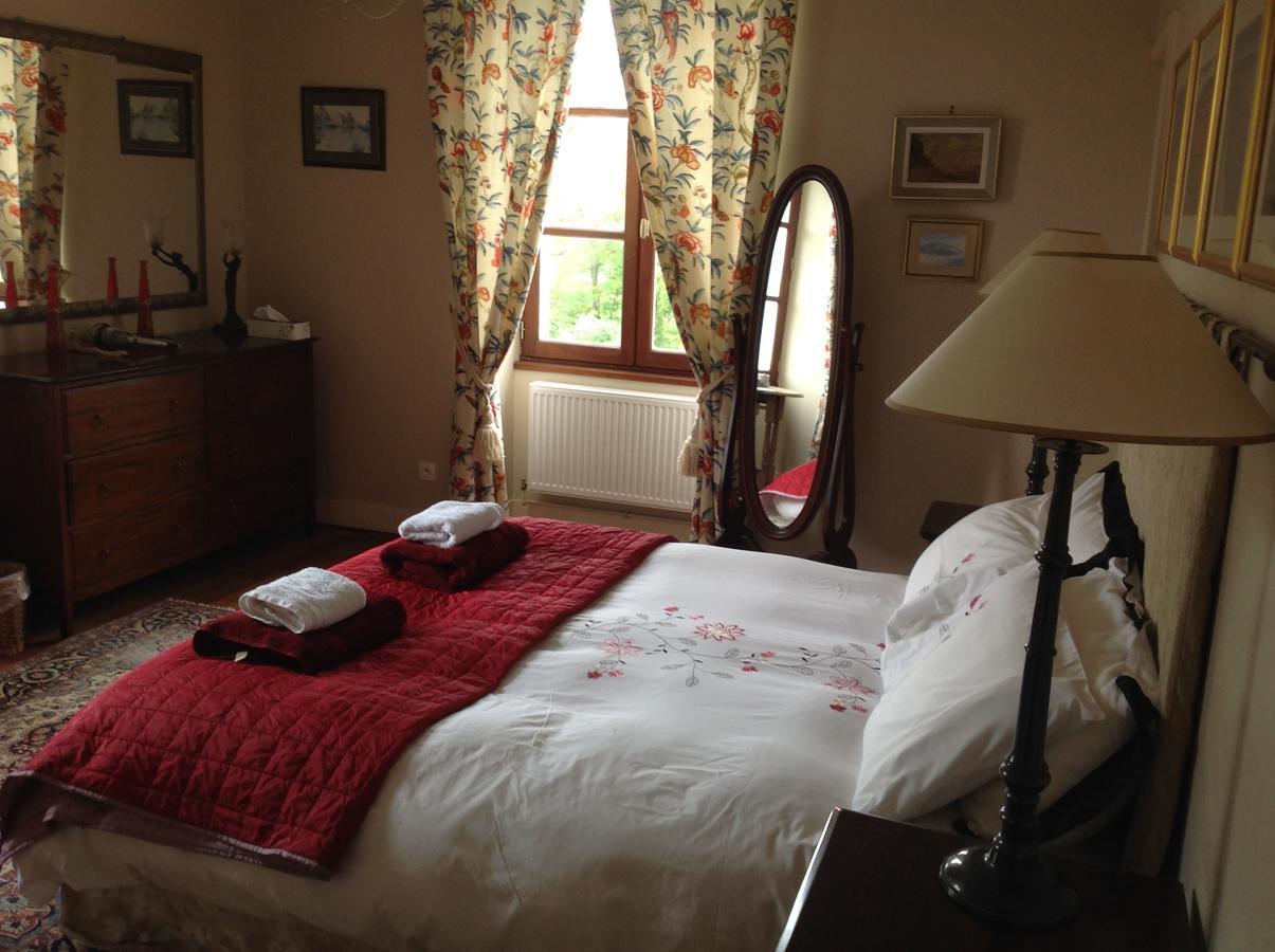 Saint-Germain-de-Confolens La Grange Terrou旅馆 外观 照片